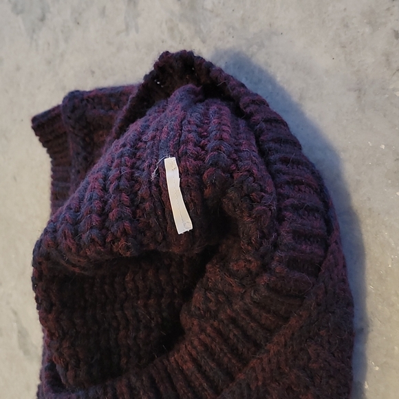 TRU Trussardi unisex tube scarf, like new! - Picture 4 of 4